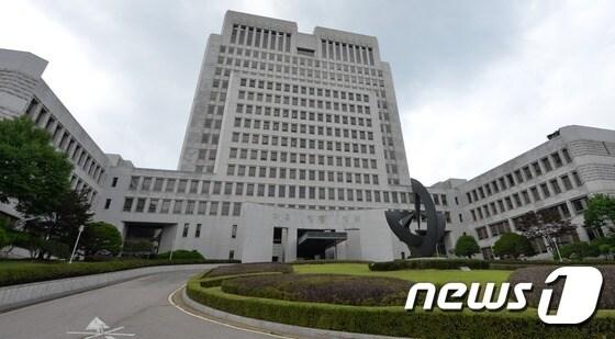 본문 이미지 - 서울 서초구 대법원의 모습. 뉴스1 ⓒ News1 박지혜 기자