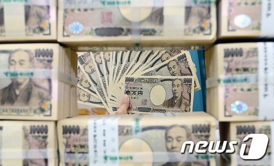 본문 이미지 - 일본 엔화/ 2016.6.16/뉴스1 ⓒ News1 박세연 기자