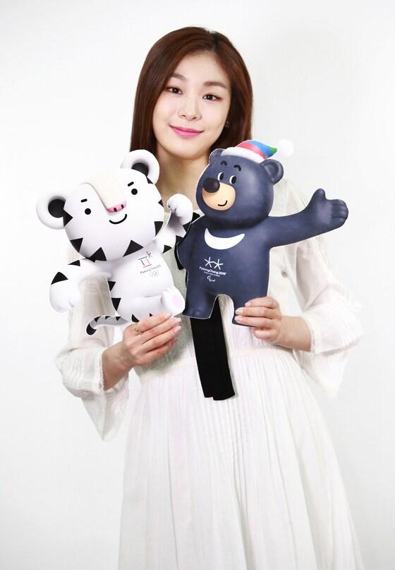 본문 이미지 - 평창동계올림픽 마스코트 수호랑(왼쪽)과 패럴림픽  마스코트 반다비.(평창 조직위 제공)ⓒ News1