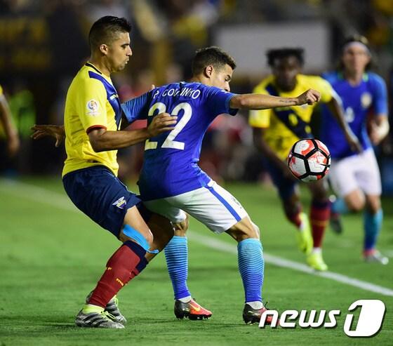 본문 이미지 - 브라질이 2016 코파 아메리카 첫 경기에서 에콰도르와 득점 없이 비겼다. ⓒ AFP=News1