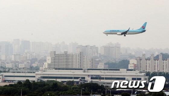 본문 이미지 - 대구공항 <자료사진>. 2016.7.11/뉴 ⓒ News1 이종현 기자