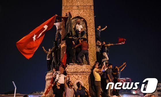 본문 이미지 - 터키 이스탄불 탁심 광장 ⓒ AFP=뉴스1