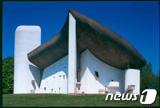 본문 이미지 - 롱샹 순례자 성당 [출처=UNESCO]ⓒ News1