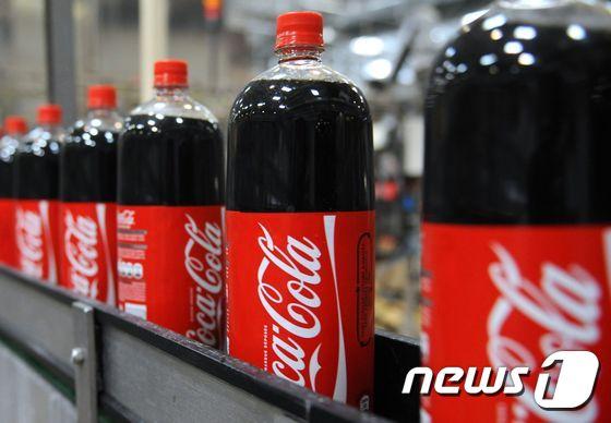 본문 이미지 - 코카 콜라. ⓒ AFP=뉴스1