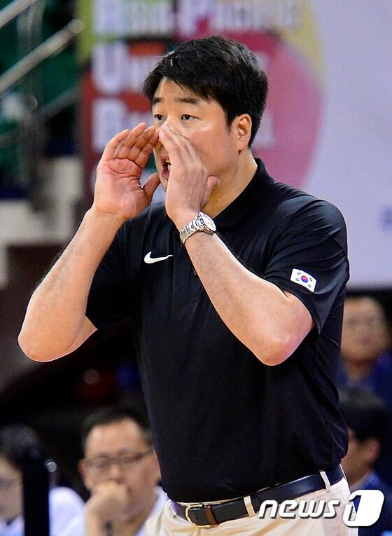 본문 이미지 - 연세대 은희석 감독. /뉴스1 DB ⓒ News1 신웅수 기자