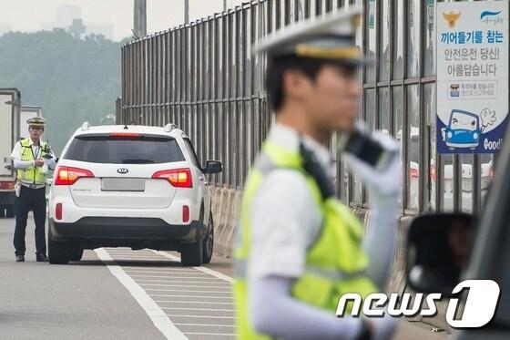 본문 이미지 - 단속 자료사진(사진은 기사 내용과 무관함) / 뉴스1 ⓒ News1