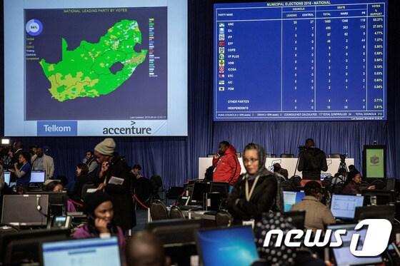 본문 이미지 - 남아프리카공화국 선거관리위원회. (자료사진) ⓒ AFP=뉴스1