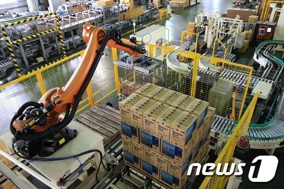 본문 이미지 - GS칼텍스 윤활유 공장 내부. ⓒ News1