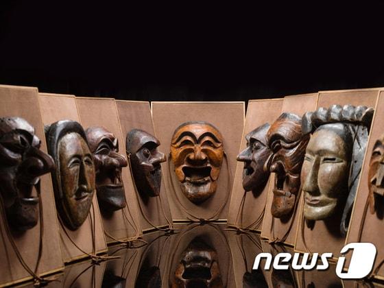 본문 이미지 - 국보 제121호 하회탈 /뉴스1 ⓒ News1