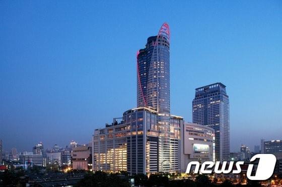 본문 이미지 - 방콕 최대 쇼핑몰 센트럴 월드과 연결된 센타라 그랜드 호텔(사진제공=센타라 호텔 앤 리조트)ⓒ News1