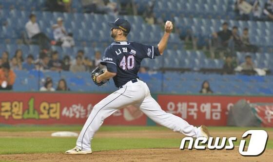 본문 이미지 - 두산 베어스 니퍼트. 2016.9.27/뉴스1 ⓒ News1 주기철 기자