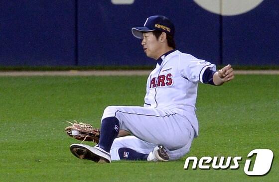 본문 이미지 - KBO리그 최상급 외야 수비력을 자랑하는 정수빈. /뉴스1 DB ⓒ News1 황기선 기자