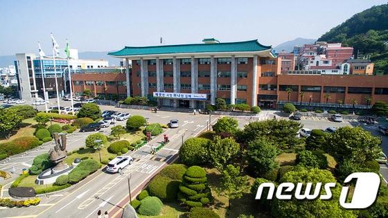 본문 이미지 - 김해시청 전경&#40;김해시 제공&#41;2016.9.7./뉴스1 ⓒ News1