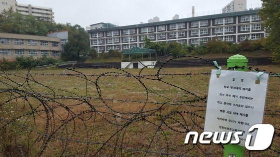 본문 이미지 - 지난해 방치된 옛 원주여자고등학교의 모습. (뉴스1 DB) ⓒ News1