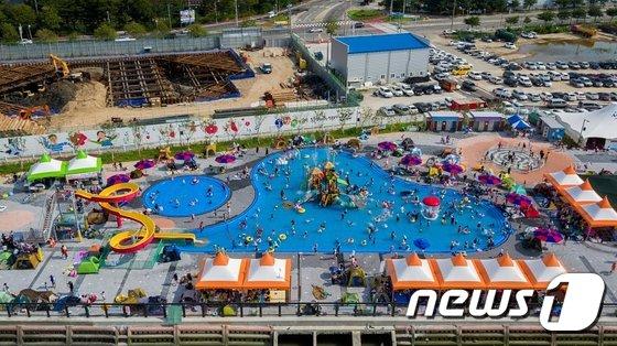 본문 이미지 - 전북 군산시 소룡동 야외수영장.ⓒ News1