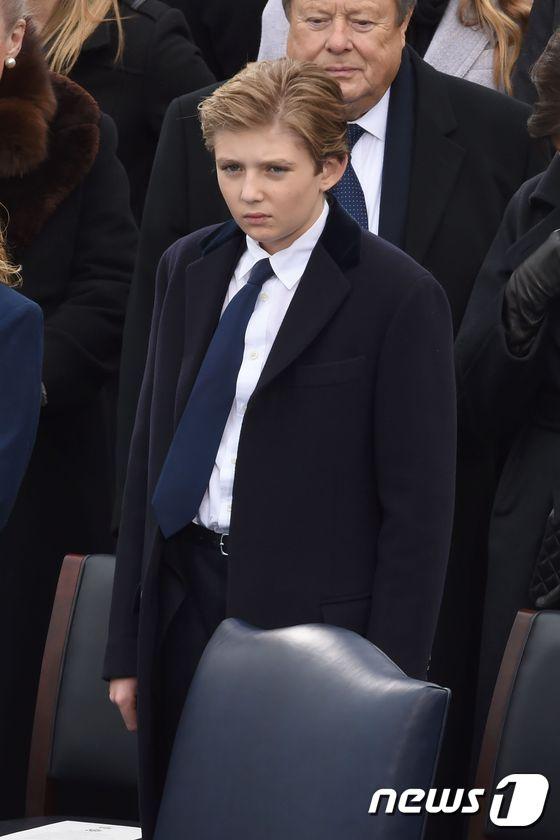본문 이미지 - 도널드 트럼프 미국 대통령의 막내아들 배런. ⓒ AFP=뉴스1