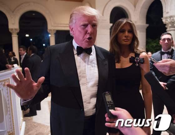본문 이미지 - 도널드 트럼프 미국 대통령 당선인과 차기 퍼스트레이디 멜라니아 트럼프ⓒ AFP=뉴스1