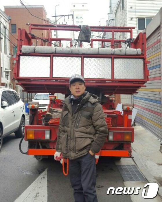 본문 이미지 - 여월동 화재 시민영웅 원만규씨.ⓒ News1