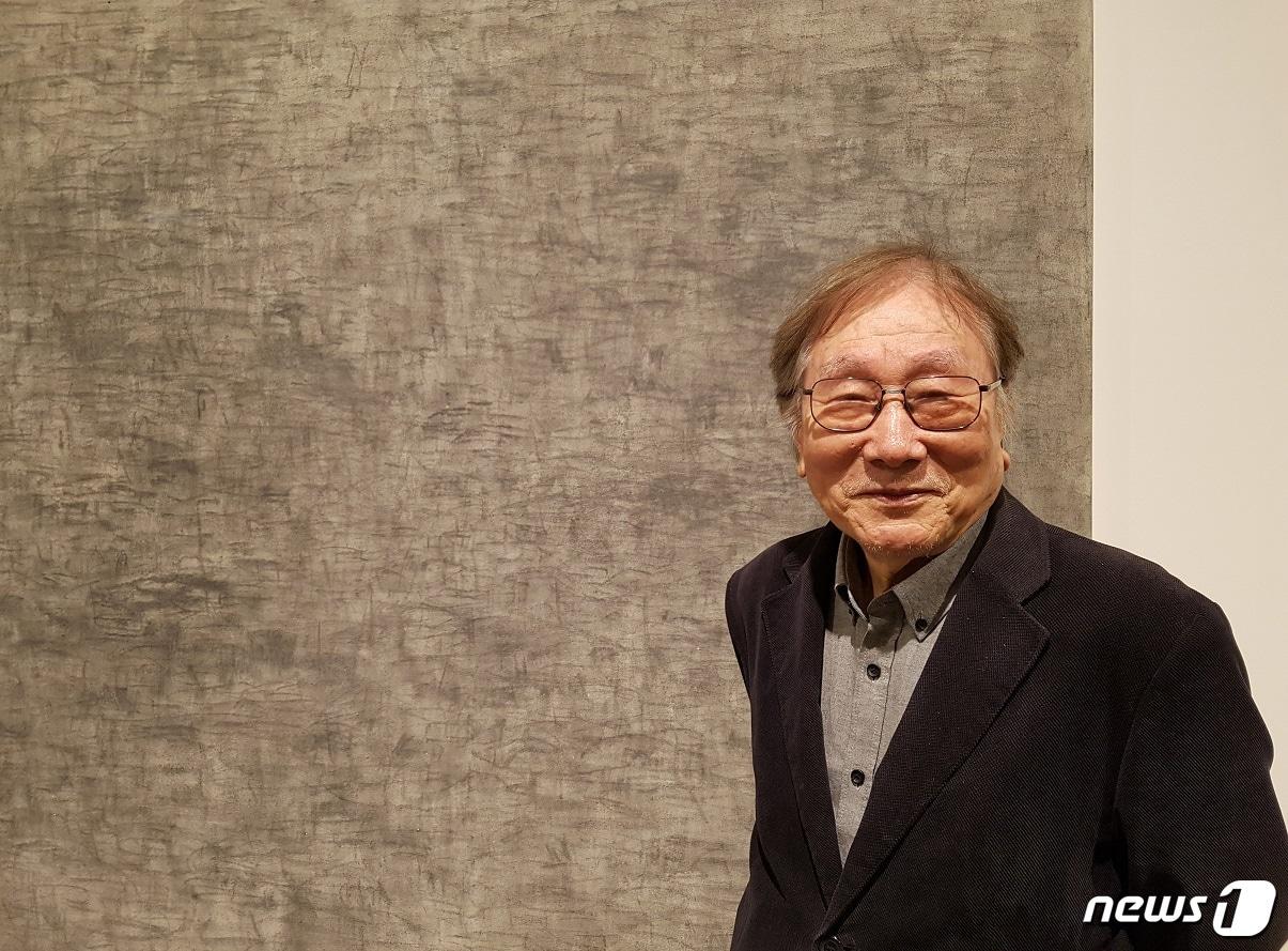 본문 이미지 - 이봉열 화백. (현대화랑 제공) ⓒ News1