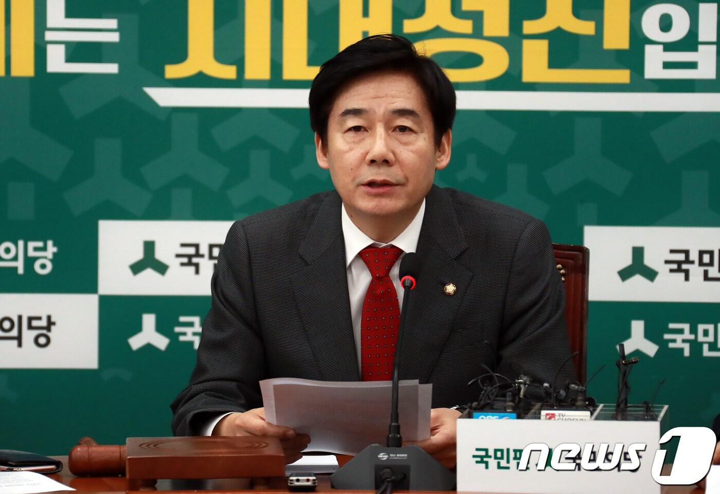 이용호 국민의당 정책위의장이 26일 서울 여의도 국회에서 열린 제51차 원내정책회의에서 모두발언을하고 있다. 2017.10.26/뉴스1 ⓒ News1 이동원 기자
