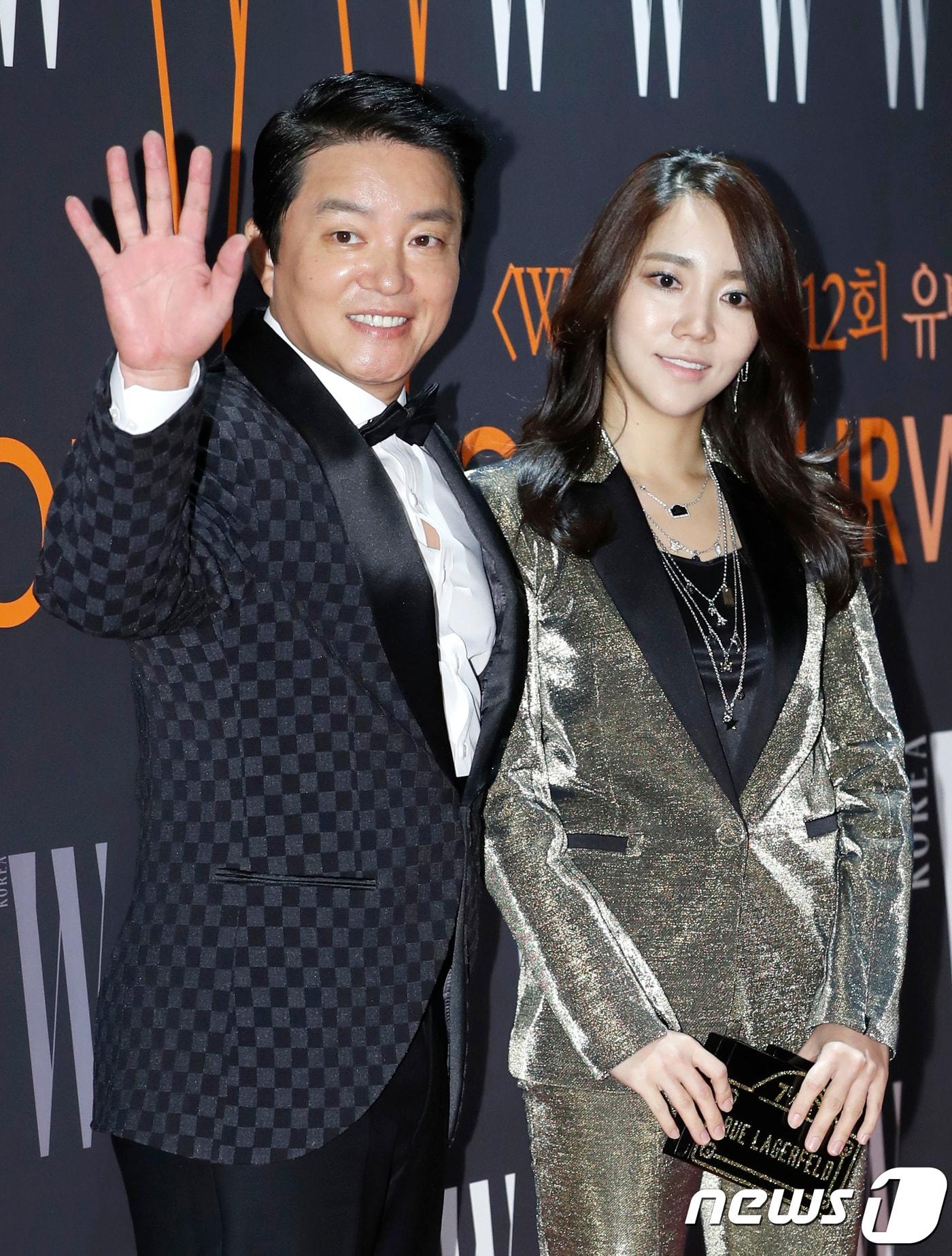 본문 이미지 - 이범수, 이윤진 부부 / ⓒ 뉴스1 