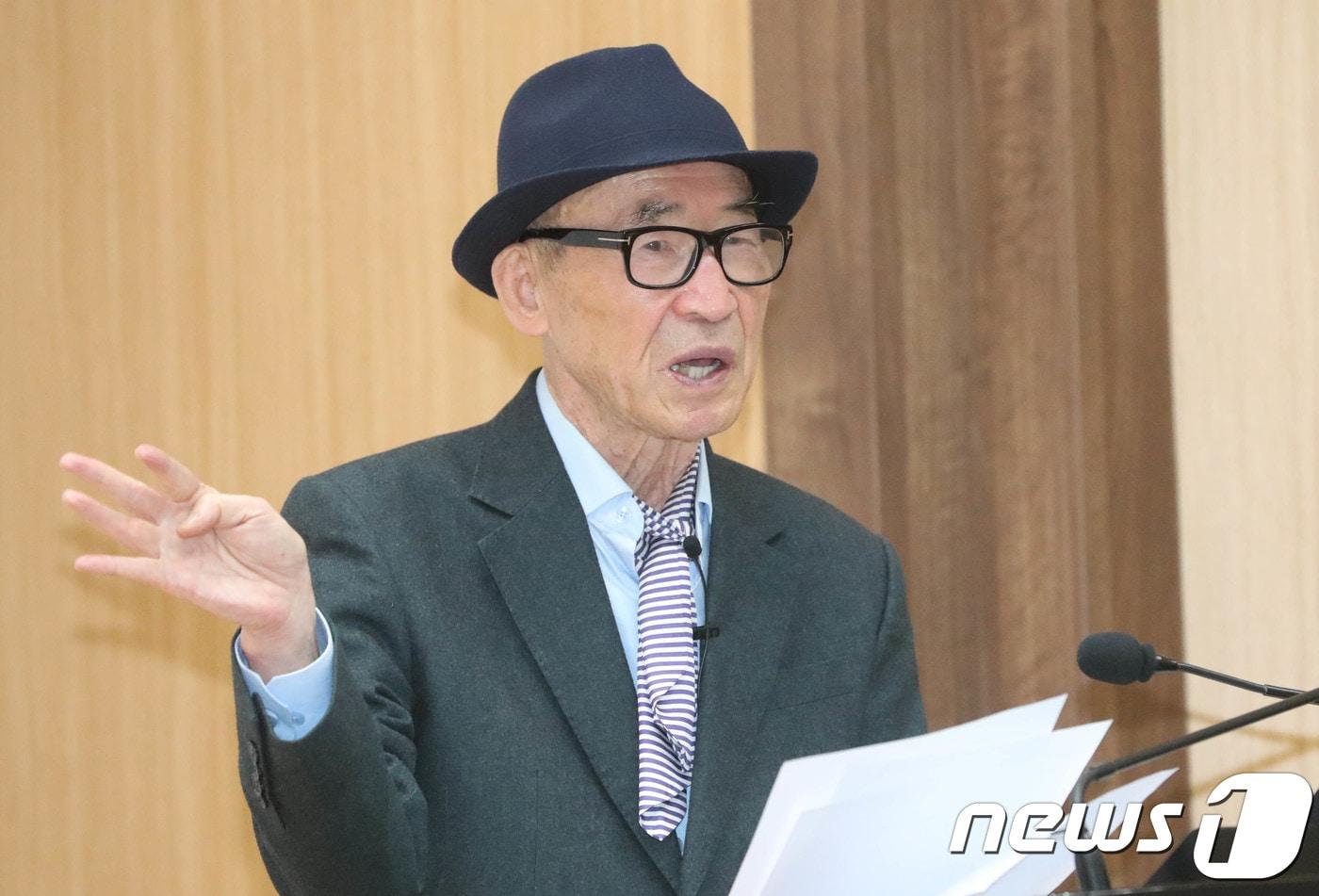 고은 시인. 2017.11.10/뉴스1 ⓒ News1 주기철 기자