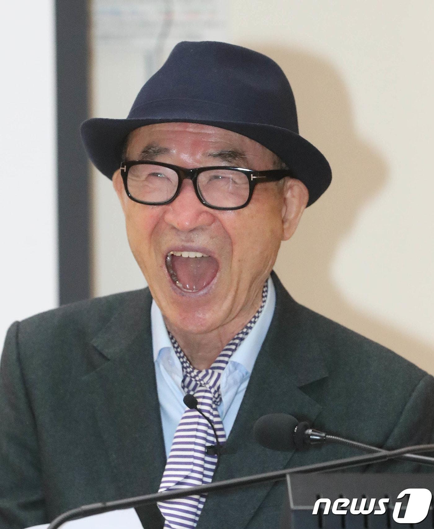 본문 이미지 - 고은(90) 시인. 뉴스1 DBⓒ News1 주기철 기자