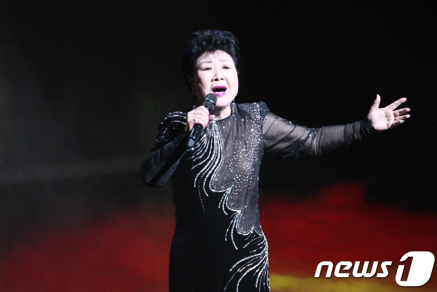 故 가수 현미 ⓒ News1