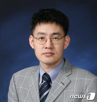 본문 이미지 - 김수환 서울대 전기정보공학부 교수. (서울대 공대 제공) ⓒ News1