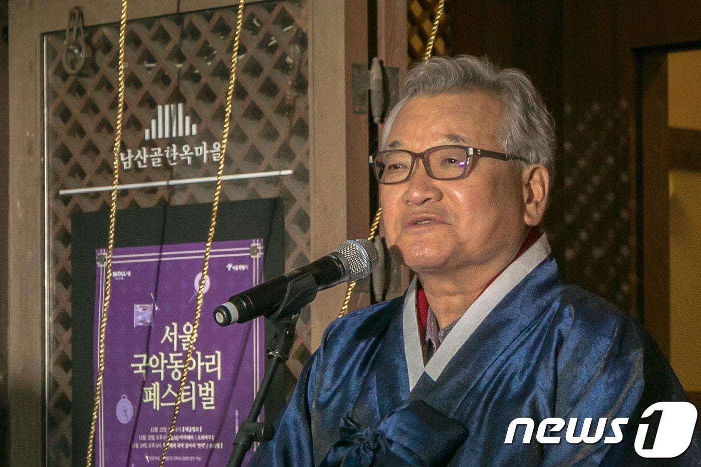 윤영달 크라운해태 회장 45.9억원 수령…윤석빈 7.2억원(종합) - 뉴스1