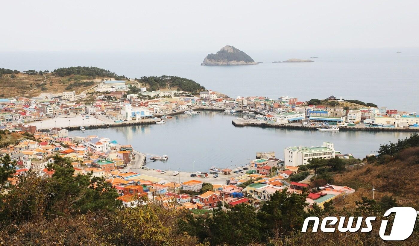 추자도 등대전망대에서 바라본 상추자도 전경. /ⓒ News1