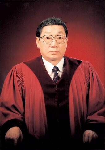 본문 이미지 - 고 변정수 전 헌법재판관 /사진제공=헌법재판소 ⓒ News1