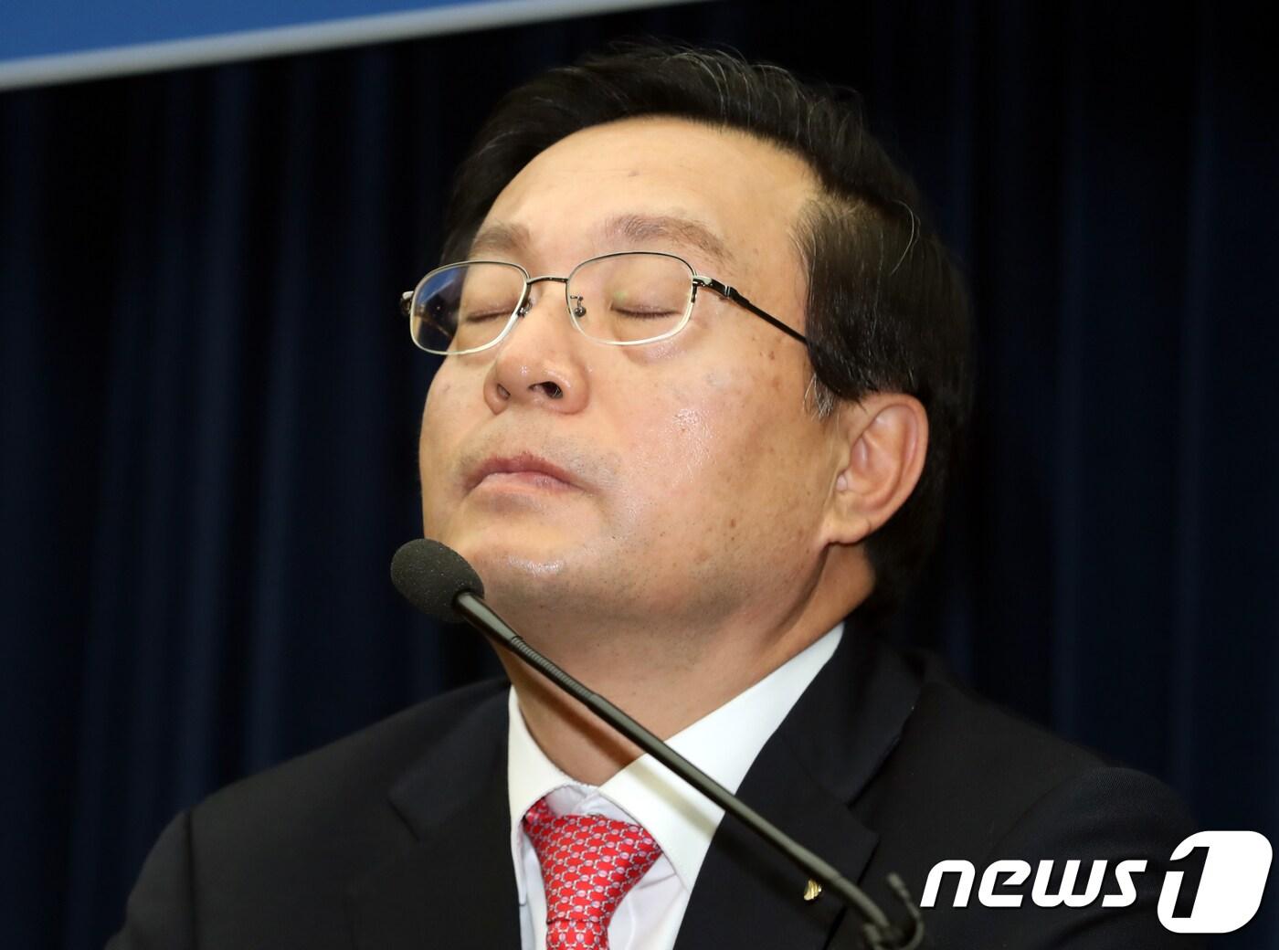 본문 이미지 - 손태승 우리은행장. 2017.12.1/뉴스1 ⓒ News1 황기선 기자