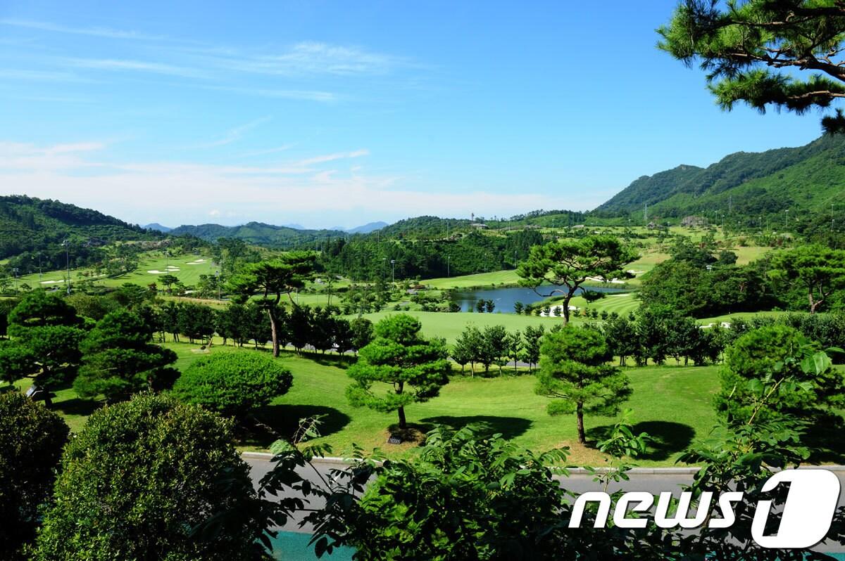 본문 이미지 - 전남 화순에 자리한 무등산컨트리클럽. 2017.12.17./뉴스1 ⓒ News1
