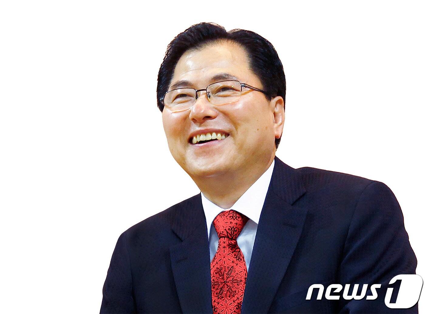 본문 이미지 - 신우철 완도군수ⓒ News1