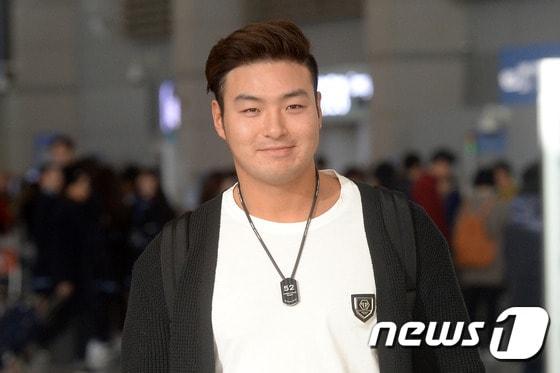 본문 이미지 - 2016시즌 아쉬움을 남긴 박병호(미네소타 트윈스)는 겨우내 타격폼을 바꾸며 2017시즌을 대비했다. 2017.2.2/뉴스1 ⓒ News1 황기선 기자