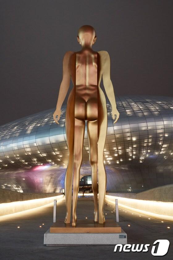 본문 이미지 - 김영원 '그림자의 그림자-길' (서울디자인재단 제공) ⓒ News1