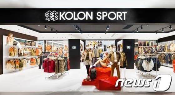 본문 이미지 - 코오롱스포츠  왕푸징 매장.ⓒ News1