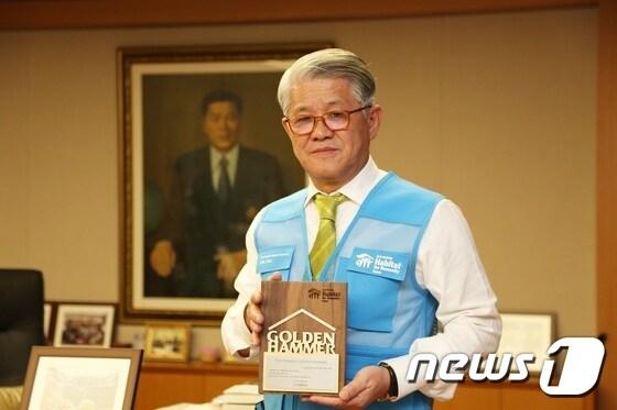 본문 이미지 - 최신원 SK네트웍스 회장ⓒ News1