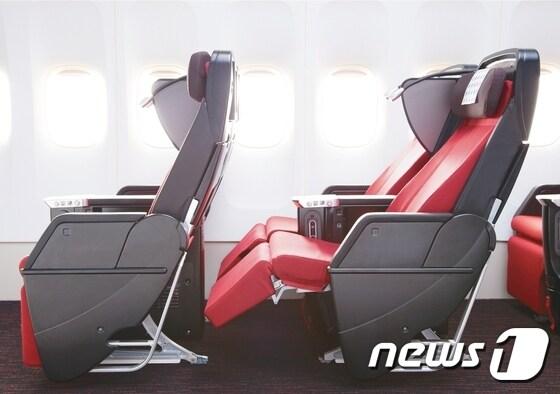 본문 이미지 - JAL 스카이 프리미엄 좌석. 일본항공 제공.ⓒ News1