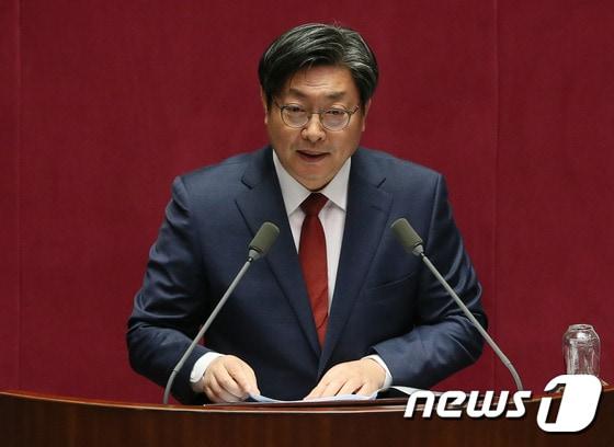 본문 이미지 - 이춘석 더불어민주당 신임 사무총장. ⓒ News1 송원영 기자