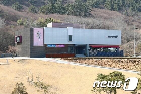 본문 이미지 - 전북 정읍시립미술관전경 ⓒ News1