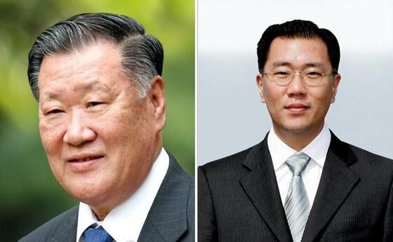 본문 이미지 - 정몽구 현대차그룹 회장과 정의선 현대차 부회장(뉴스1DB)