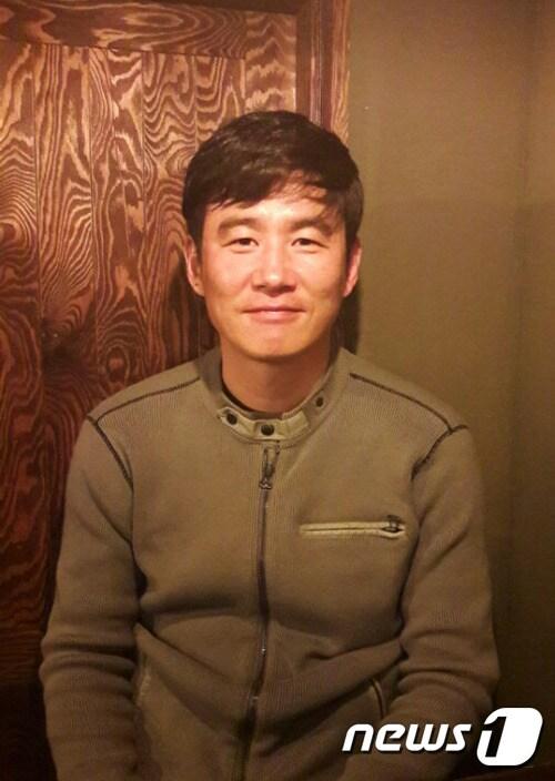 본문 이미지 - 해설위원으로 변신한 박건하 전 서울 이랜드 감독. ⓒ News1