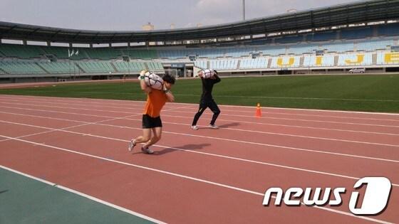 본문 이미지 - 경기북부경찰청 경찰특공대 요원 선발시험 모습 ⓒ News1