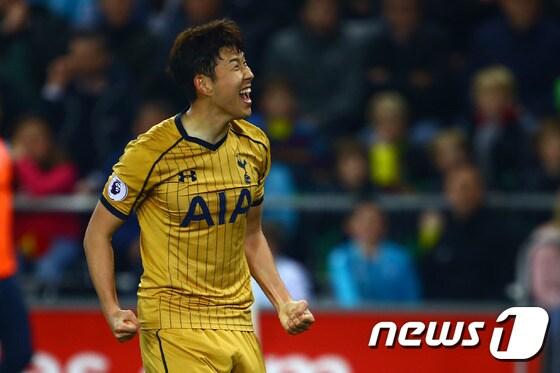 본문 이미지 - 올 시즌 20골을 달성한 손흥민(25·토트넘). ⓒ AFP=News1