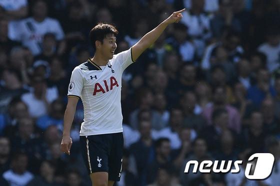 본문 이미지 - 스카이 스포츠 파워랭킹 14위를 차지한 토트넘의 손흥민(25). ⓒ AFP=News1