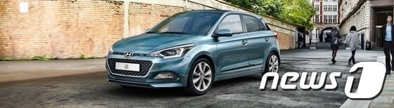 본문 이미지 - 현대차 'i20'가 독일 유명 자동차 잡지 아우토자이퉁(Auto Zeitung)이 실시한 소형차 비교 평가에서 1위에 올랐다.(현대차 제공)ⓒ News1