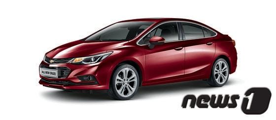 본문 이미지 - 쉐보레의 신형 올 뉴 크루즈. ⓒ News1