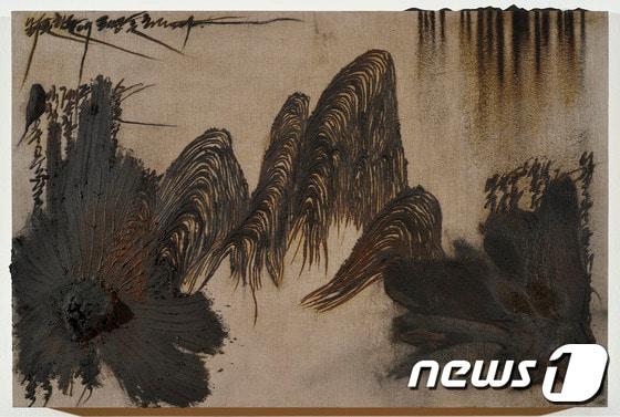 본문 이미지 - 김종구, 쇳가루 산수, 2017, 쇳가루, 캔버스, PV 접착제, 97x145.5x7cm (가나아트 제공) ⓒ News1